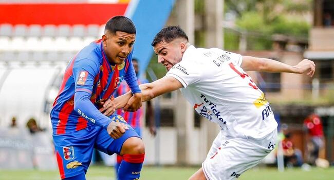 Màn đụng độ gay cấn Real Atletico Garcilaso vs Alianza Universidad 