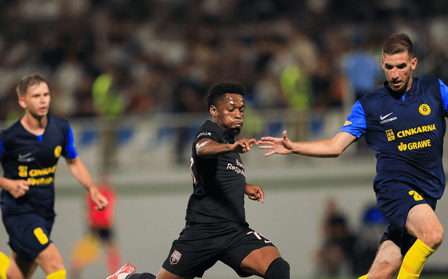 Màn đụng độ gay cấn NK Publikum Celje vs Sabah FK